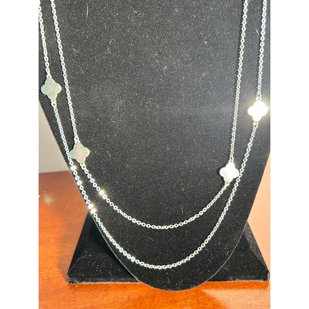 Silver Tone Double Strand Long Station Necklace Dainty Clover Motifs 41 Inch - Picture 4 of 5